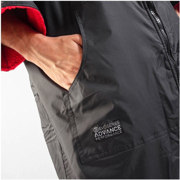 2025 GUL Evorobe Hooded Changing Robe & Gul 5L Heavy Duty Dry Bag Bundle AC0128NAV1 - Black / Red